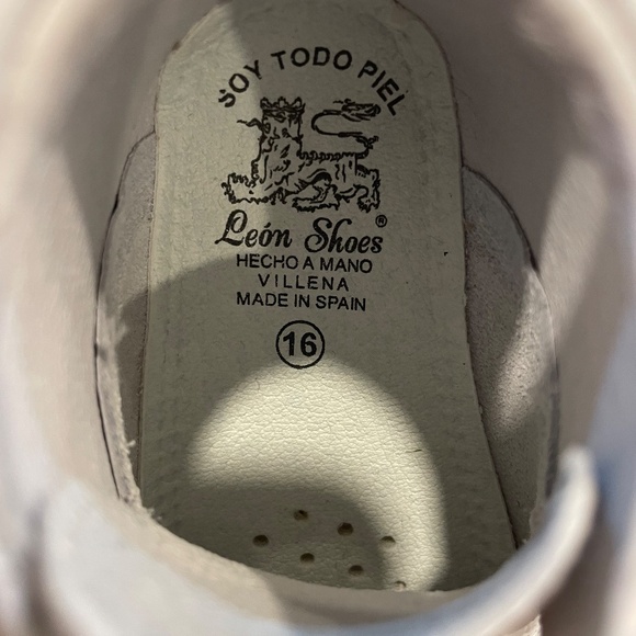 Brand New Baby Leather Baptism Shoes - Size 16 White Baby Shoes - Picture 5 of 7
